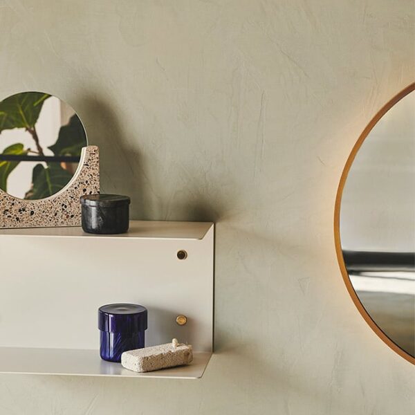 MOUD Home Detail hylde i beige metal 60 cm lang