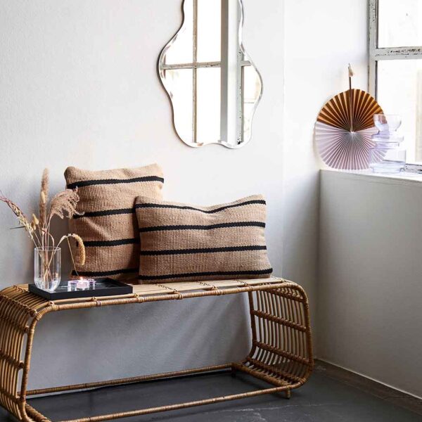 MOUD Home stripe pudebetræk i beige og sorte striber