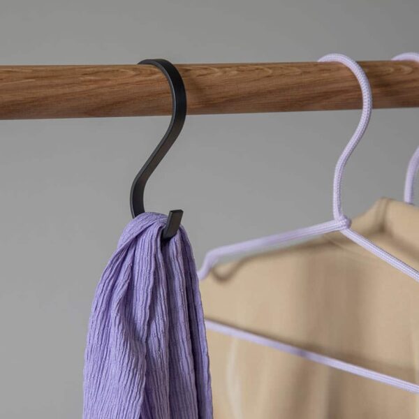 MOUD Home curvy S-krog i sort