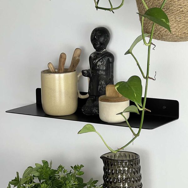 MOUD Home Float hylde i mat sort stål