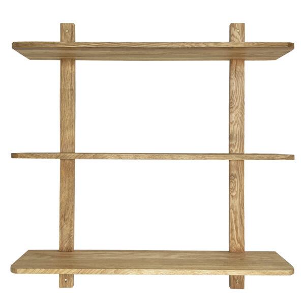 MOUD Home Nord hylde i egetræ 80 cm bred. Reol i egetræ med 3 hylder.